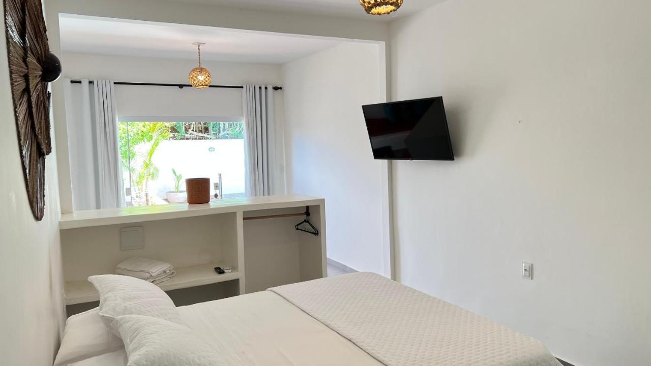 Aki Pousada Hotel Сао Мигел до Гостосо Екстериор снимка